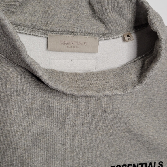 Essentials Fear of God mock neck sweatshirt EUC - Picture 3 of 10